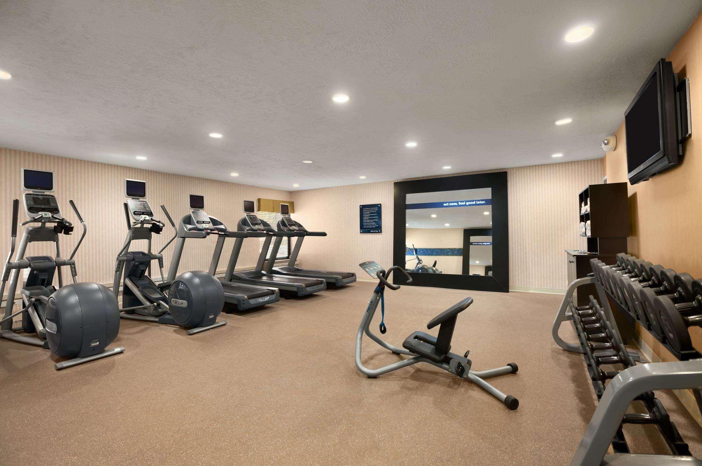 Comfort Inn Кадилак Екстериор снимка