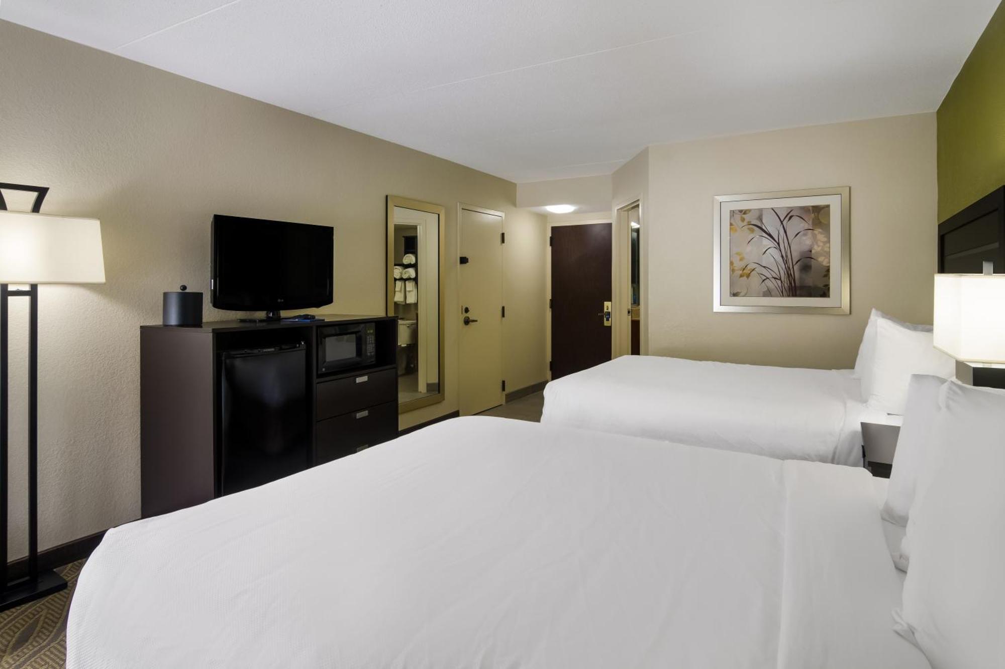 Comfort Inn Кадилак Екстериор снимка