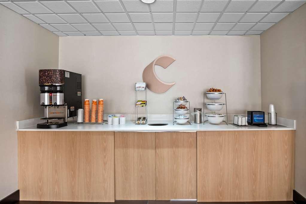 Comfort Inn Кадилак Ресторант снимка