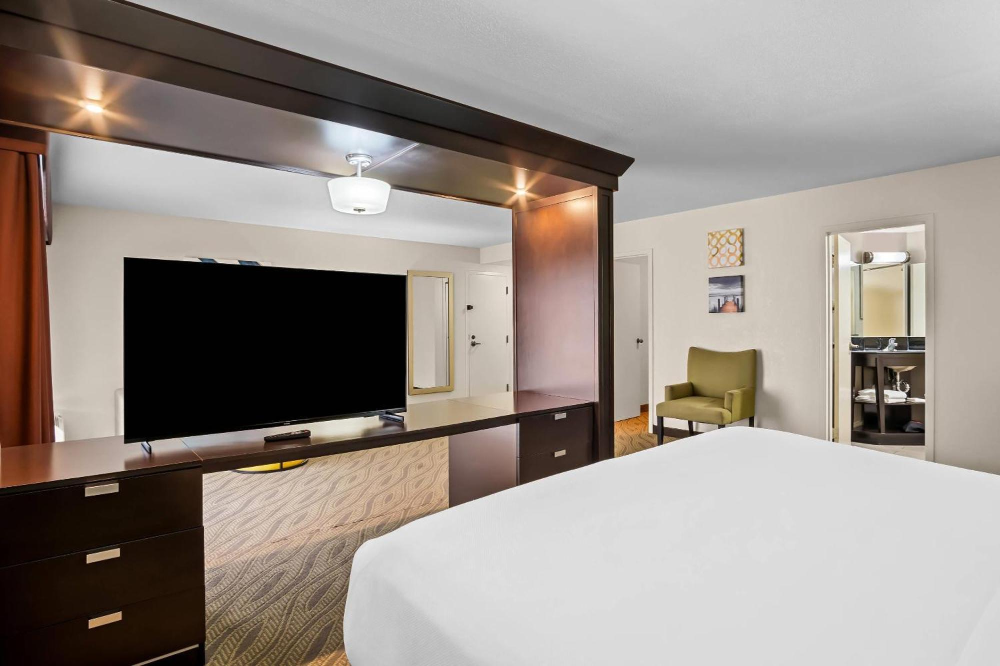 Comfort Inn Кадилак Екстериор снимка
