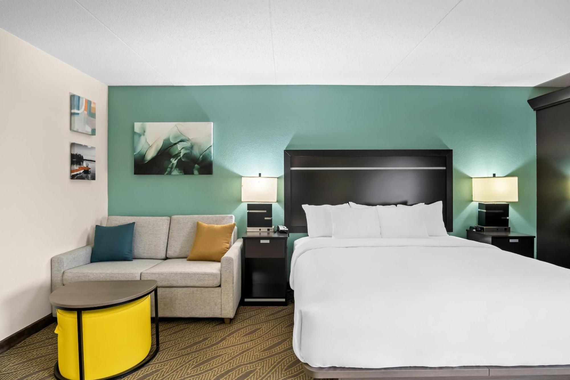 Comfort Inn Кадилак Екстериор снимка