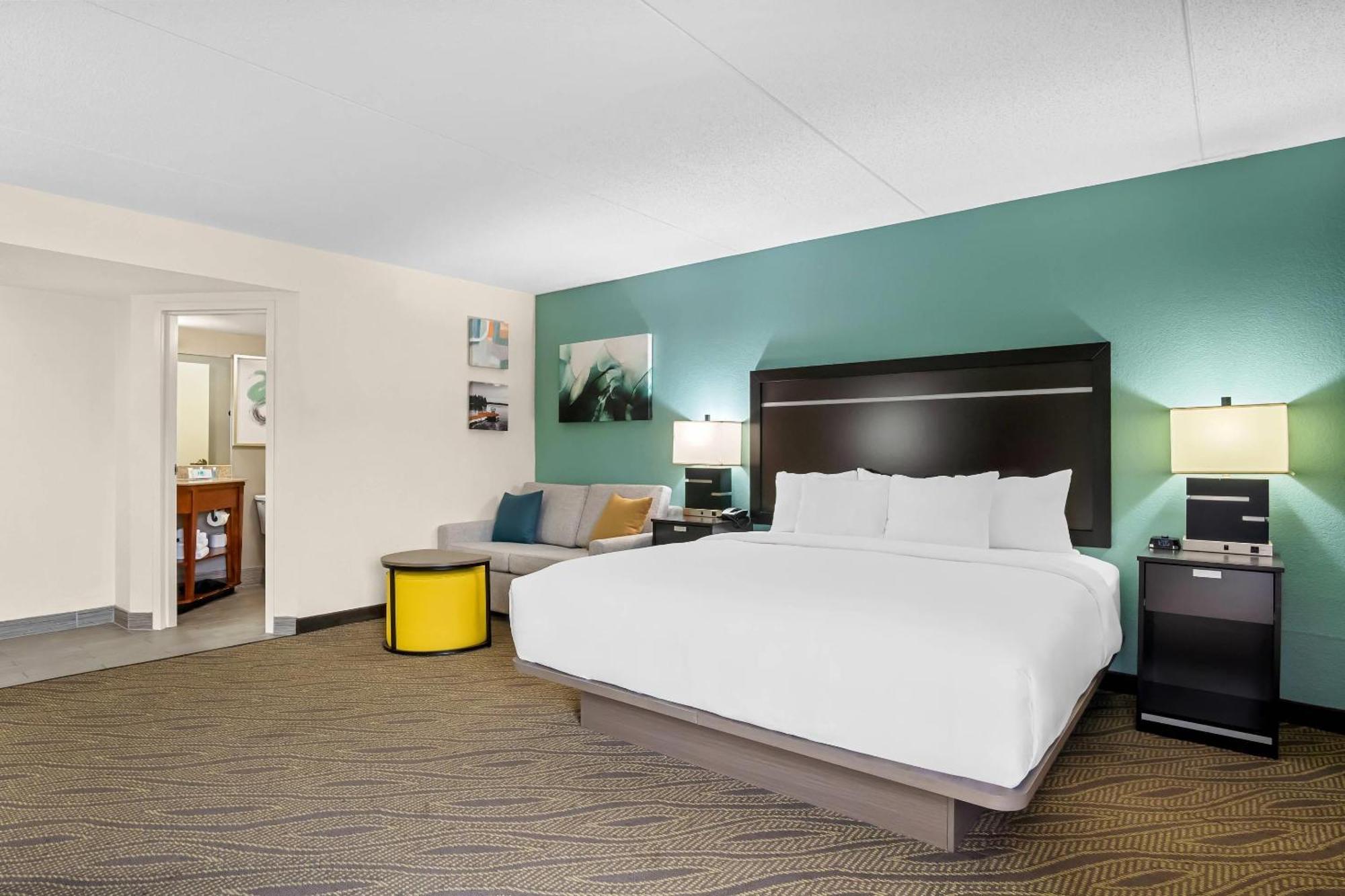 Comfort Inn Кадилак Екстериор снимка