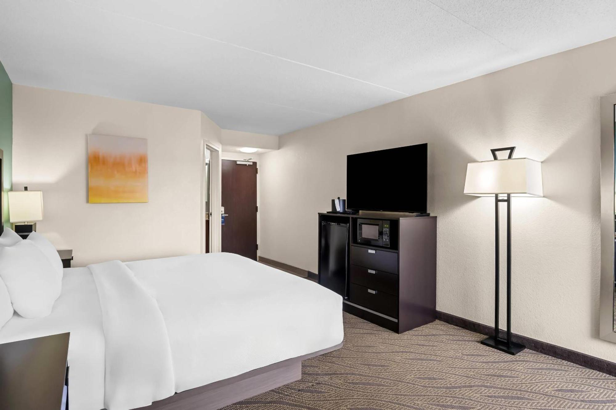 Comfort Inn Кадилак Екстериор снимка